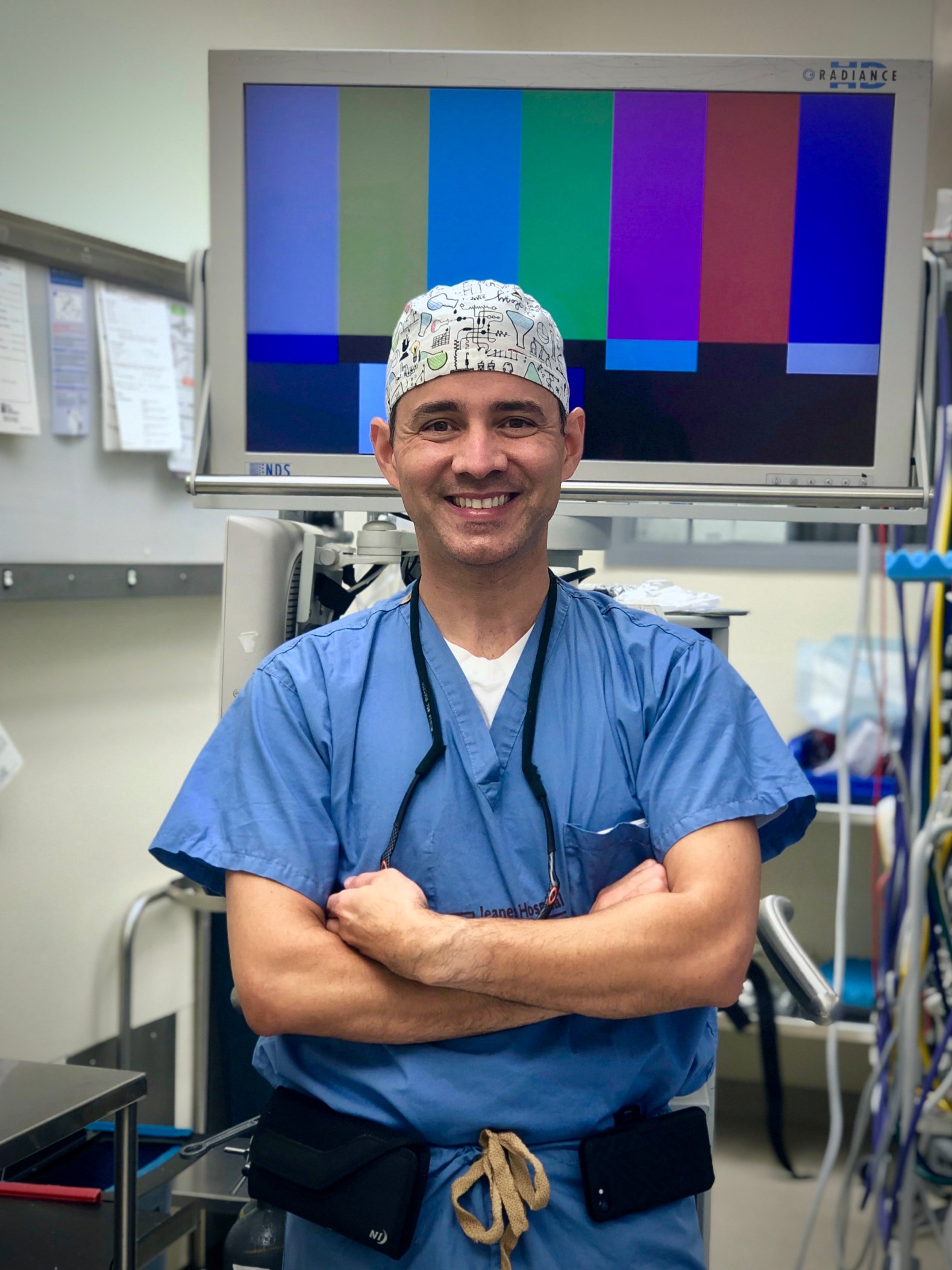 DR. ERIC VELAZQUEZ, M.D. Best Bariatric Surgeons