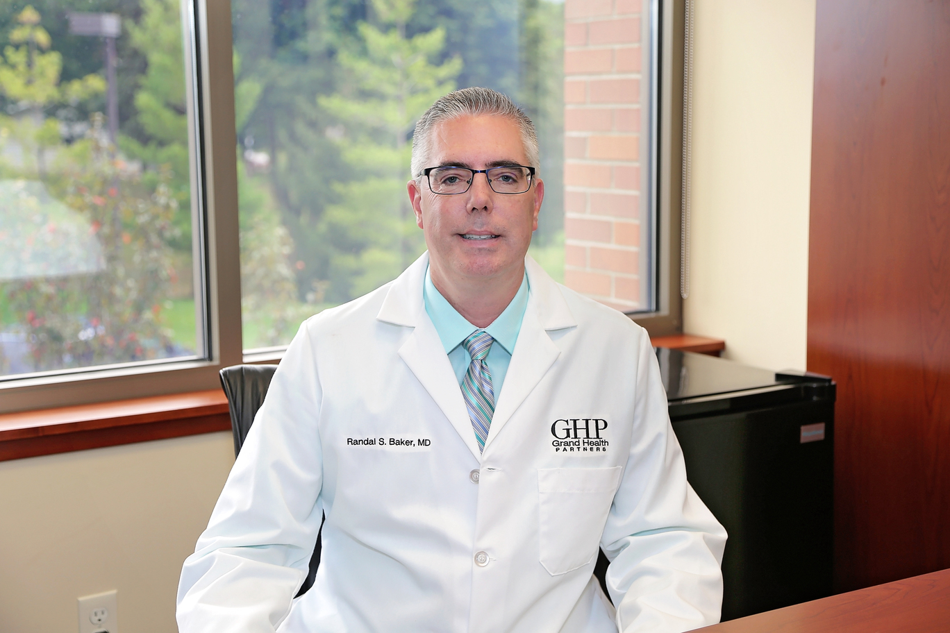 DR. RANDAL BAKER, M.D. Best Bariatric Surgeons
